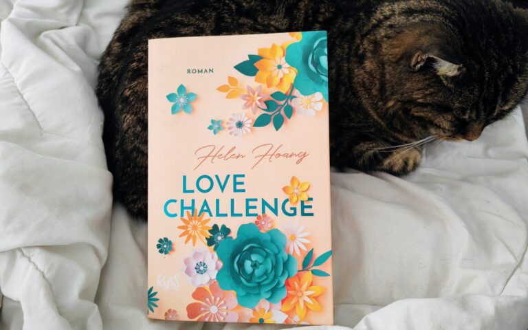 "Love Challenge" von Helen Hoang: Hier findest du eine ausführliche Rezension zum zweiten Teil der Kiss, Love & Heart Trilogie
